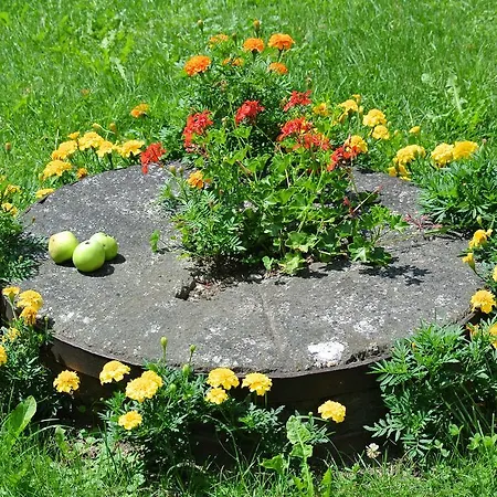 Bed & Breakfast Garni Adlhof Brunico